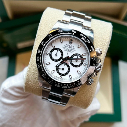 Rolex Daytona Ceramic Bezel White Panda Dial Steel Mens Watch 126500LN (Panda) 40mm